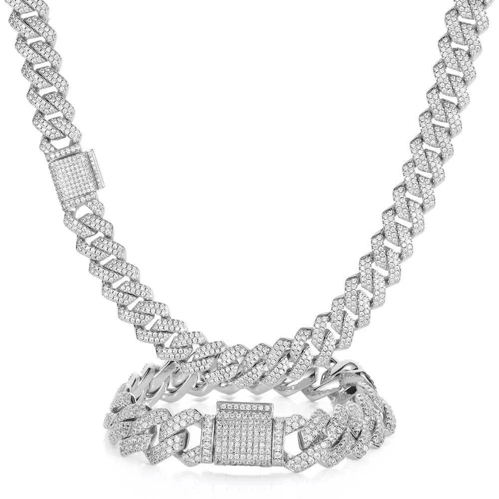 Vault592™ Moissanite Cuban Chain – Luxury and Icy Brilliance